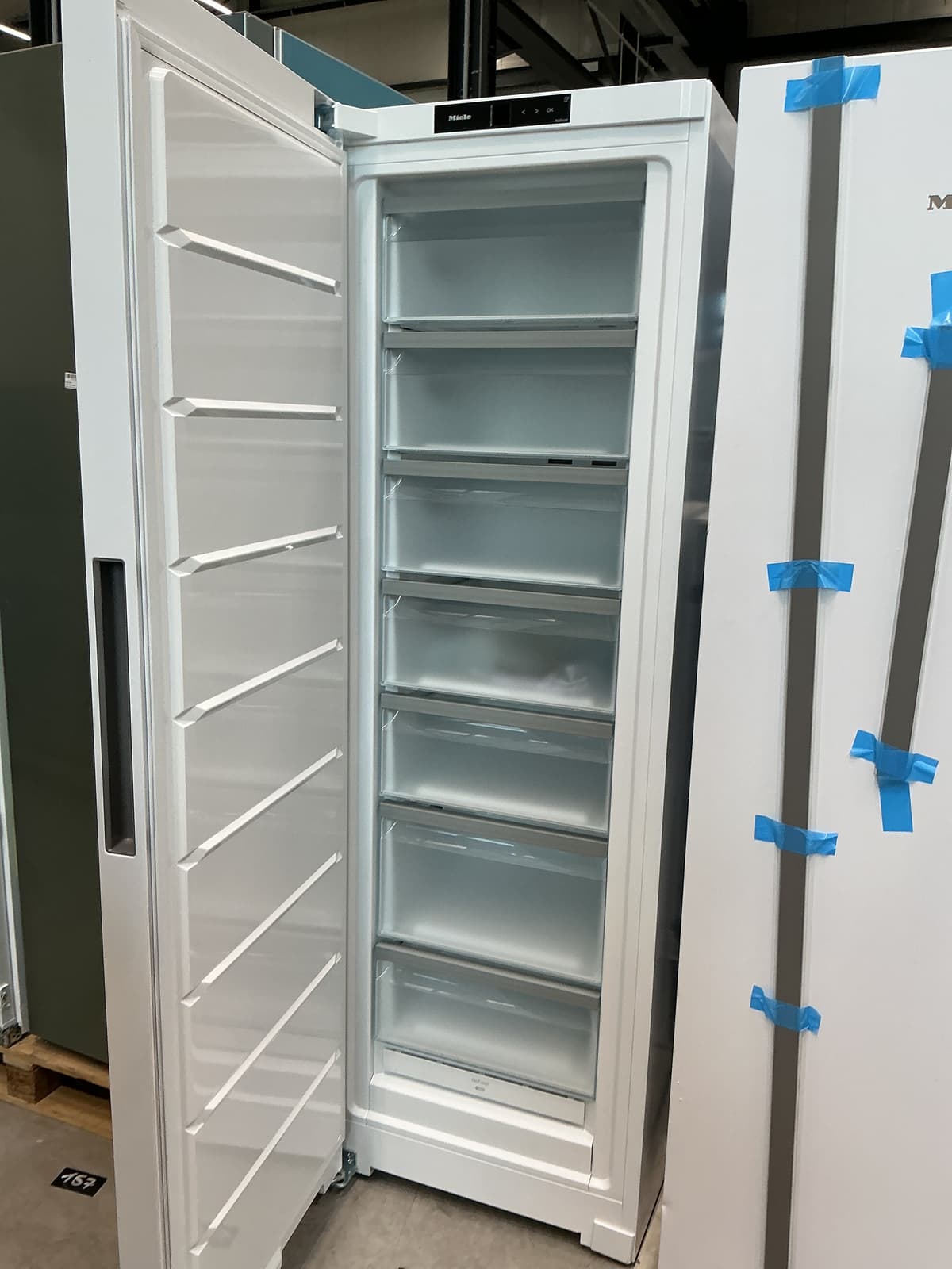 Miele Gefrierschrank FN4372Dws-1 Generalüberholt